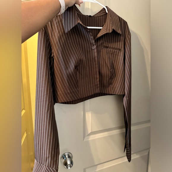 Brown pinstripe set from fashion nova - Picture 2 of 6